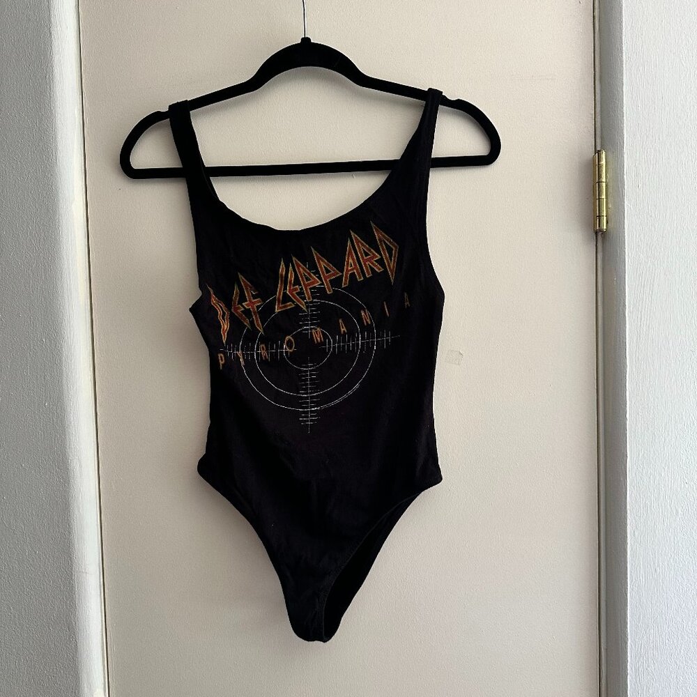 Def Leppard band bodysuit size Small